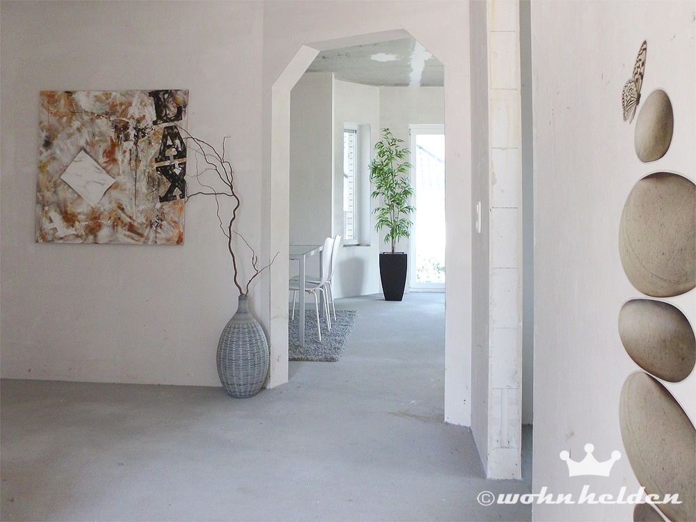 Staging im Rohbau Flur wohnhelden Bautraeger