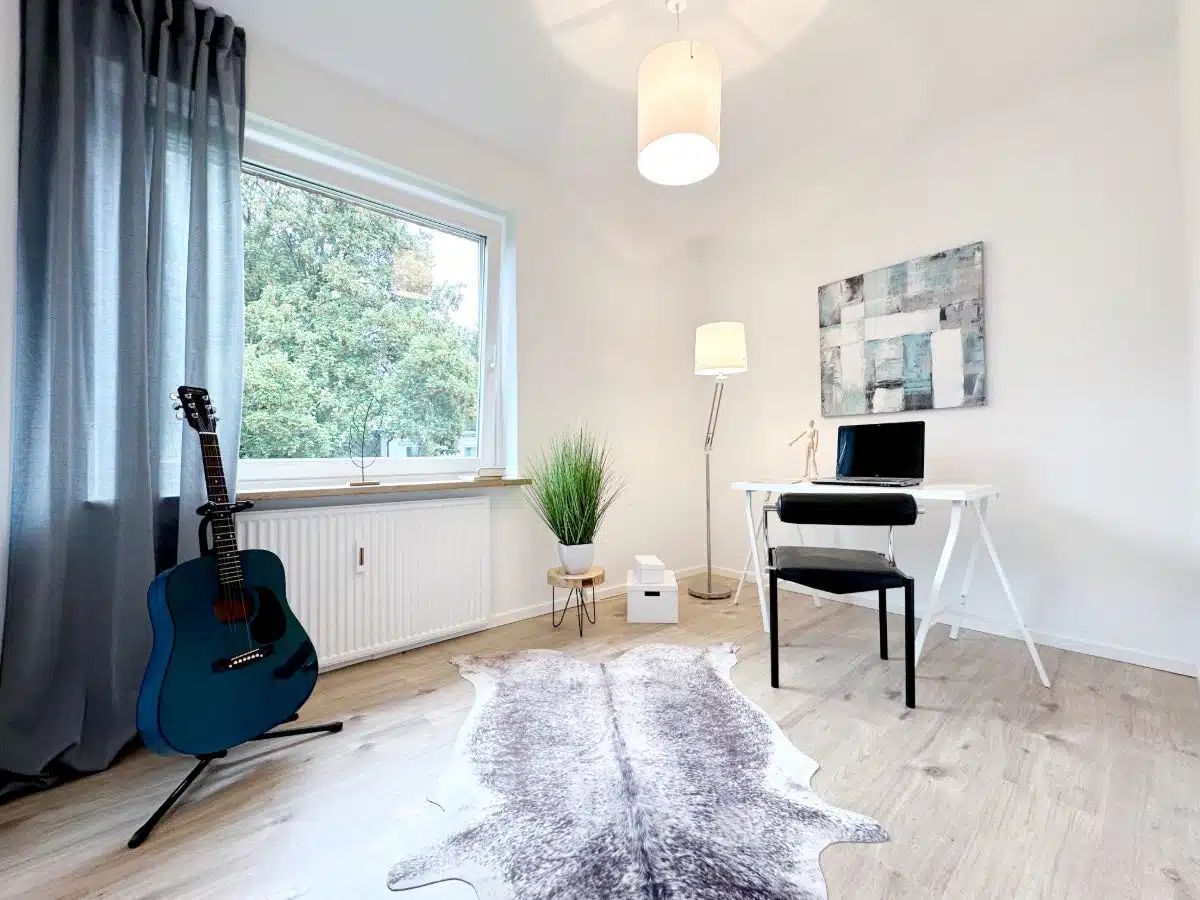 Büro Home-Office mit Home Staging in Hamburg Barmbek
