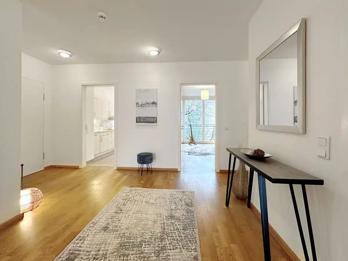 Eingangsbereich mit Home Staging in Hamburg Eppendorf