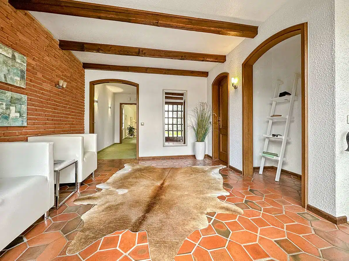 Eingangsbereich mit Home Staging in einem Bungalow in Henstedt Ulzburg