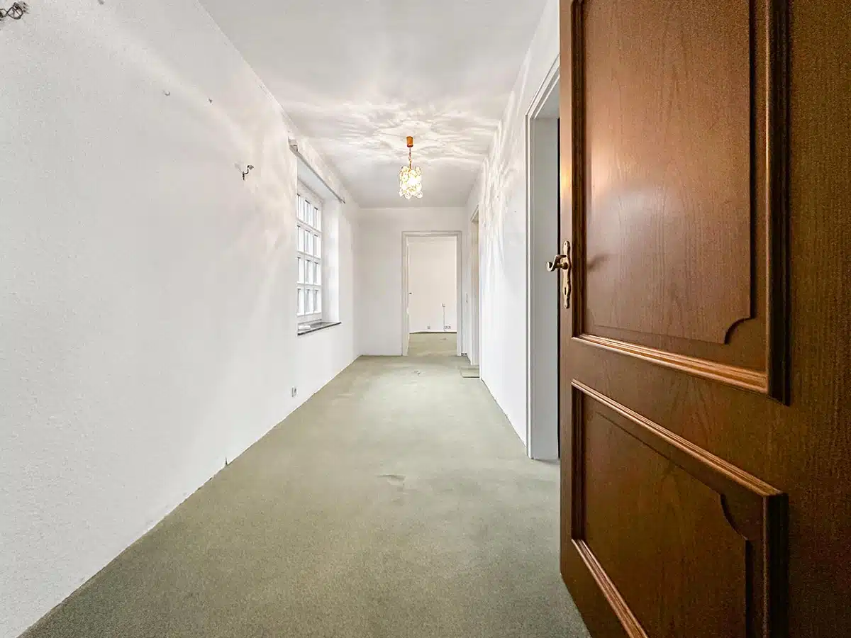 Flur ohne Home Staging in Henstedt Ulzburg