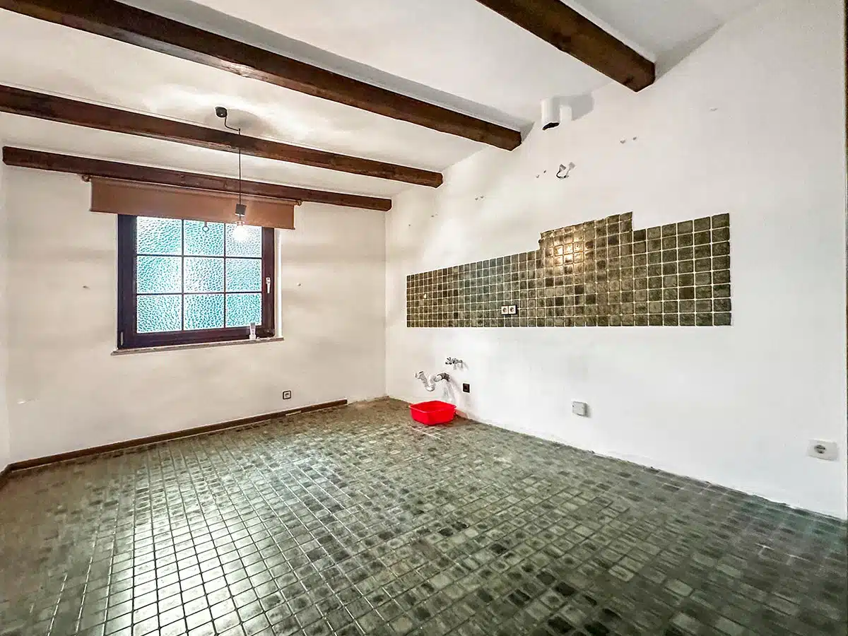 Wohnküche ohne Home Staging und Einbauküche in Henstedt Ulzburg